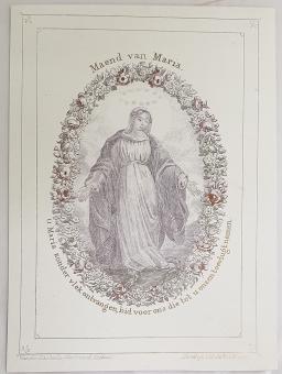 Herdenkingskaart 'Maend van Maria' met Maria omringd door een bloemenguirlande en sterrenkroon, lithografie door Daveluy - be