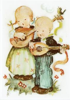 Bertha Hummel postkaart 'Ständchen' - Jongen en meisje brengen serenade met gitaar, vergezeld door zingende vogel